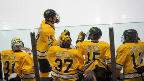Huskies hockey ranked No. 19 in USCHO Poll